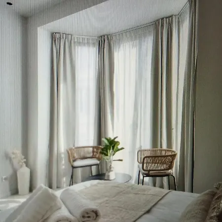 Center,top Floor Luxurious 4 Bed Apt Cannes