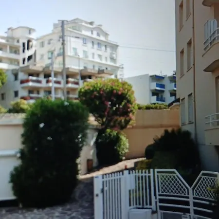 Center,top Floor Luxurious 4 Bed Apt Apartment *