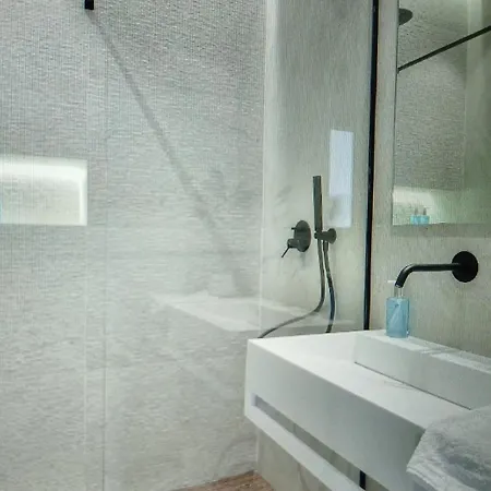 Center,top Floor Luxurious 4 Bed Apt * Cannes
